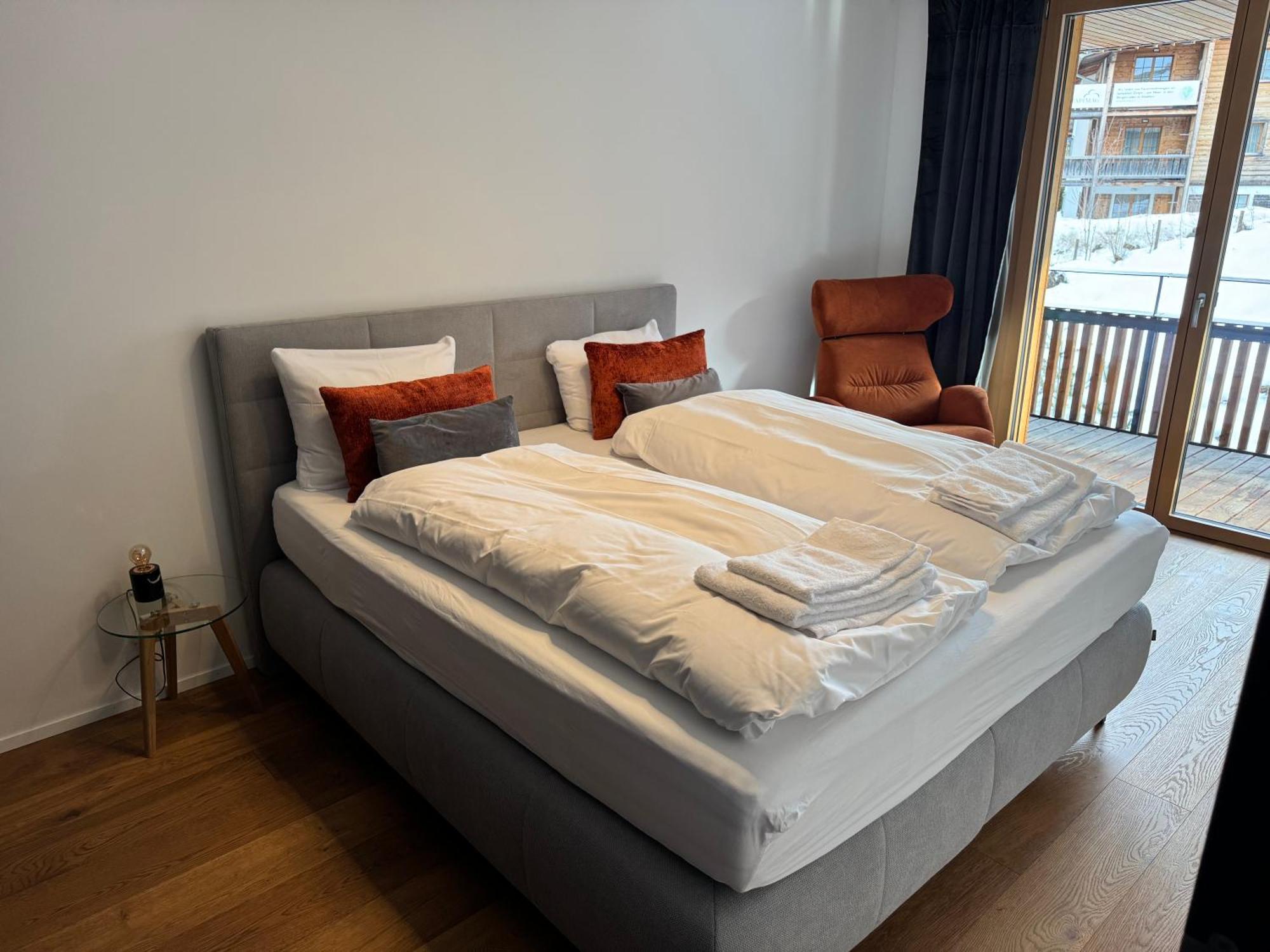Beautiful Sunny New 1 Bed Apt Flims Eksteriør billede